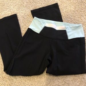 Black Lululemon Yoga Capri